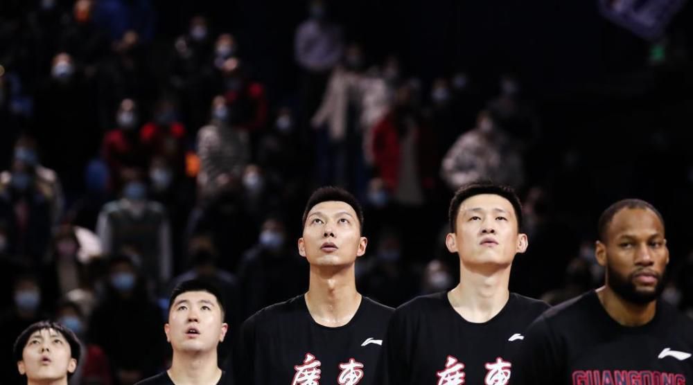 其中，吴京、张译、沈腾、易烊千玺、朱媛媛等参与的多部作品入选